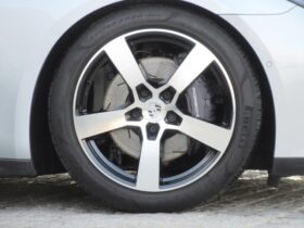 
									Porsche Panamera Base Grade Silver 2024′ 40OF0 full								