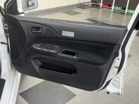 
									MITSUBISHI Lancer GSR Evolution VII White 2001′ 49KRR full								