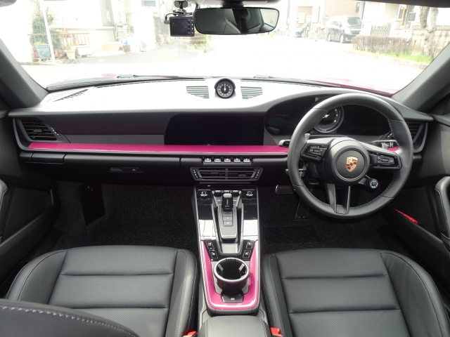 Porsche 911 Carrera T Pink 2023′ 4FOM6