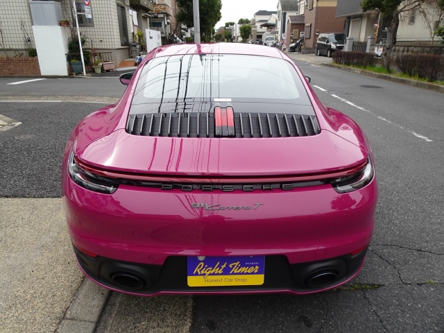 Porsche 911 Carrera T Pink 2023′ 4FOM6