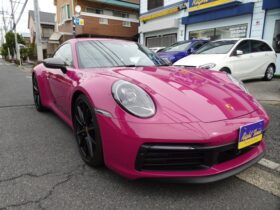 
									Porsche 911 Carrera T Pink 2023′ 4FOM6 full								