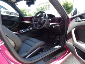 
									Porsche 911 Carrera T Pink 2023′ 4FOM6 full								