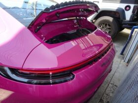 
									Porsche 911 Carrera T Pink 2023′ 4FOM6 full								