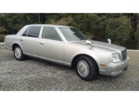 
									TOYOTA Century Base Grade Silver 2014′ 4OW92 full								