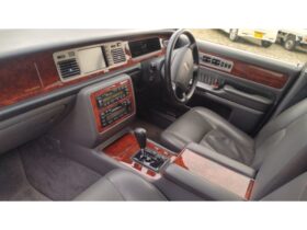 
									TOYOTA Century Base Grade Silver 2014′ 4OW92 full								