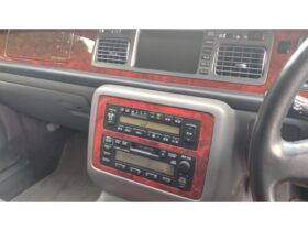 
									TOYOTA Century Base Grade Silver 2014′ 4OW92 full								