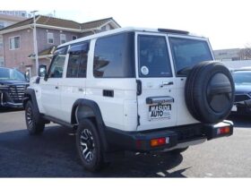 
									TOYOTA Land Cruiser Wagon AX White 2023′ 4QNIQ full								