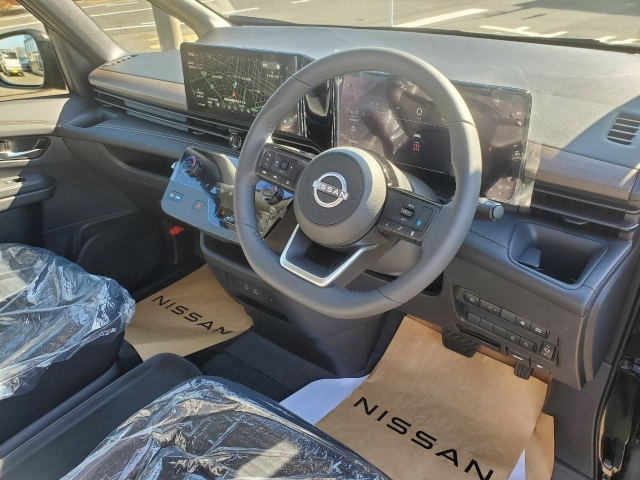 NISSAN Serena e-POWER Highway Star V Black 2025′ 4RGUX
