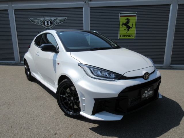 TOYOTA Yaris RZ High Performance Pearl White 2024′ 4UOMR