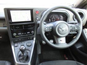 
									TOYOTA Yaris RZ High Performance Pearl White 2024′ 4UOMR full								