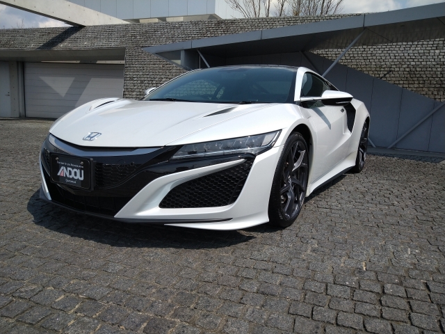 Honda NSX Base Grade Pearl White 2018′ 4UOQE