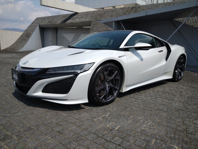 Honda NSX Base Grade Pearl White 2018′ 4UOQE