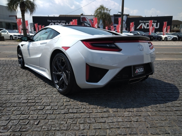 Honda NSX Base Grade Pearl White 2018′ 4UOQE