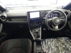 
									TOYOTA Yaris RZ High Performance Pearl White 2024′ 4WTR4 full								