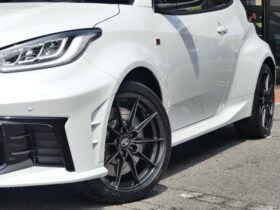 
									TOYOTA Yaris RZ High Performance Pearl White 2024′ 4WTR4 full								