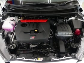 
									TOYOTA Yaris RZ High Performance Pearl White 2024′ 4WTR4 full								