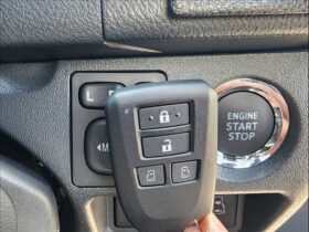 
									TOYOTA Hiace Van Super GL Dark Prime 2 Pearl White 2024′ 53LO8 full								