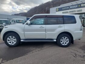 
									MITSUBISHI Pajero Long EXCEED Pearl White 2013′ 53LQT full								