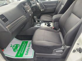 
									MITSUBISHI Pajero Long EXCEED Pearl White 2013′ 53LQT full								