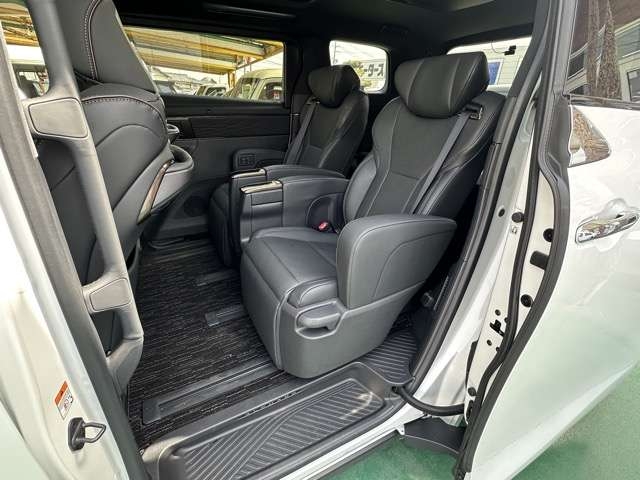 TOYOTA Alphard Z Pearl White 2023′ 5E6TY
