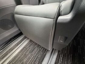 
									TOYOTA Alphard Z Pearl White 2023′ 5E6TY full								