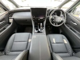 
									TOYOTA Alphard Z Pearl White 2023′ 5E6TY full								