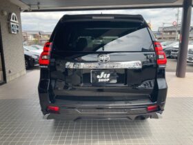 
									TOYOTA Land Cruiser Prado TX Lpkg  with Modelista KIT Black 2022′ 5HM8R full								