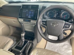
									TOYOTA Land Cruiser Prado TX Lpkg  with Modelista KIT Black 2022′ 5HM8R full								