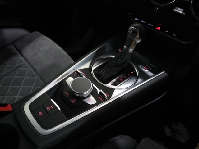 Audi TT 45 TFSI Quattro S-Line Packet Black 2022′ 5JRGD
