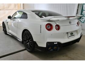 
									NISSAN GT-R Special Edition Pearl White 2023′ 5L1NR full								