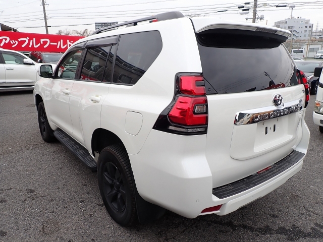 TOYOTA Land Cruiser Prado TX L Package Sunroof 7 Seater Pearl White 2021′ 5MJVB