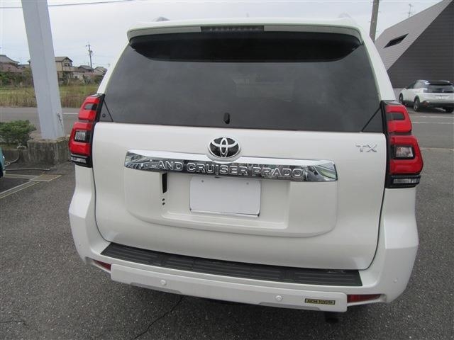 TOYOTA Land Cruiser Prado 2.7 TX 5 Person Manufacturer Navigation Pearl White 2023′ 5MW2I