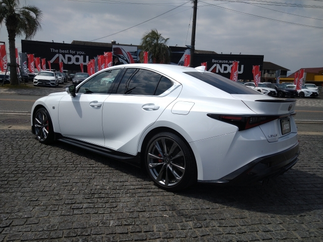 Lexus IS F Sports Pearl White 2021′ 5QU21
