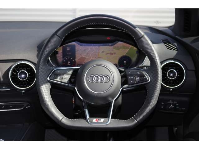 Audi TT 45 TFSI Quattro White 2023′ 5R31L