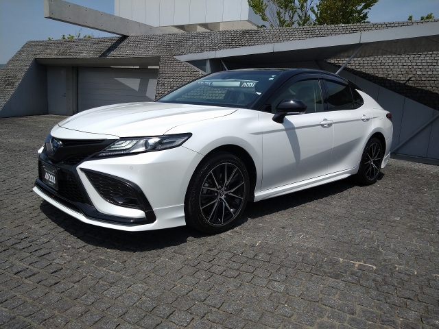 TOYOTA Camry WS Pearl White 2022′ 61JX4