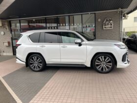 
									Lexus LX Base Grade   Modelista KIT Pearl White 2023′ 6BMHN full								