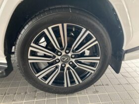 
									Lexus LX Base Grade   Modelista KIT Pearl White 2023′ 6BMHN full								