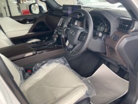 
									Lexus LX Base Grade   Modelista KIT Pearl White 2023′ 6BMHN full								