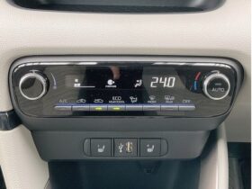 
									TOYOTA Yaris Z Brown 2021′ 6FWWM full								