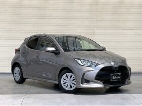 
									TOYOTA Yaris Z Brown 2021′ 6FWWM full								