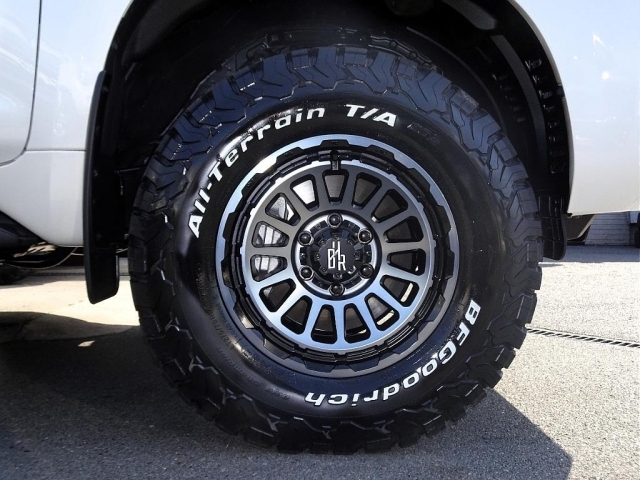 TOYOTA Land Cruiser Prado TX L Packet Matte Black Ed White 2023′ 6GVX0