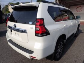 
									TOYOTA Land Cruiser Prado TX L Package Sunroof 7 Seater Pearl White 2020′ 6MZEN full								