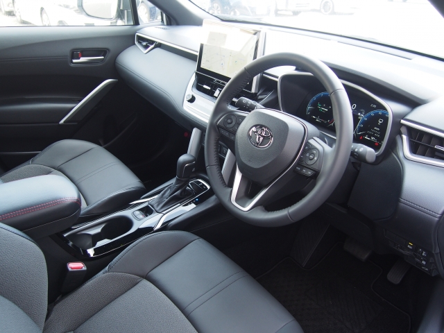 TOYOTA Corolla Cross Z Pearl White 2024′ 6PZFT