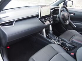 
									TOYOTA Corolla Cross Z Pearl White 2024′ 6PZFT full								