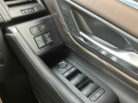 
									TOYOTA Vellfire HV-Executive Lounge Pearl White 2023′ 6RLZQ full								