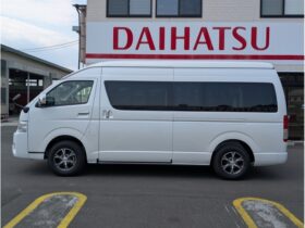 
									TOYOTA Hiace Wagon Grand Cabin Super Long Wide HR Pearl White 2025′ 6TEYG full								
