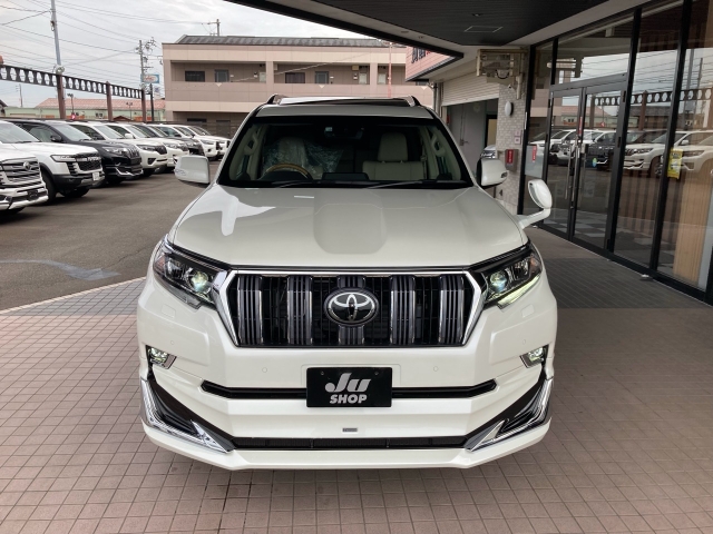 TOYOTA Land Cruiser Prado TX LPKG 7-person   Modelista  SR Pearl White 2022′ 6UWZF