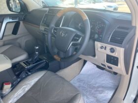 
									TOYOTA Land Cruiser Prado TX LPKG 7-person   Modelista  SR Pearl White 2022′ 6UWZF full								