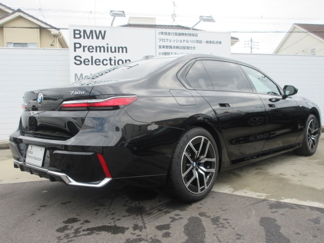 BMW 7 Series 740d xDrive M Sport Black 2024′ 6VK6Q