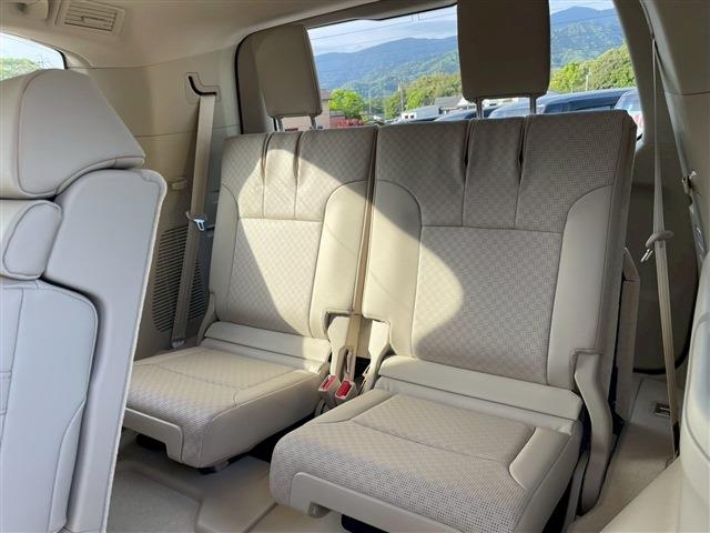 TOYOTA Land Cruiser Wagon 3.5 ZX JBL Sound 7 Person Pearl White 2024′ 6VWQ0